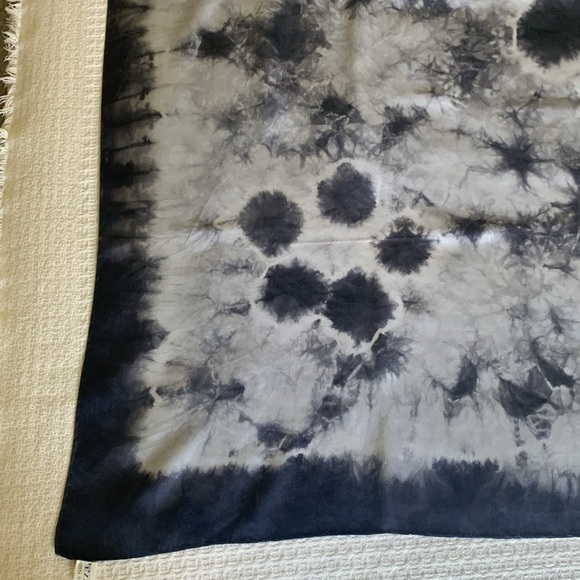 Blue tie dye silk scarf 44” square - Picture 2 of 6